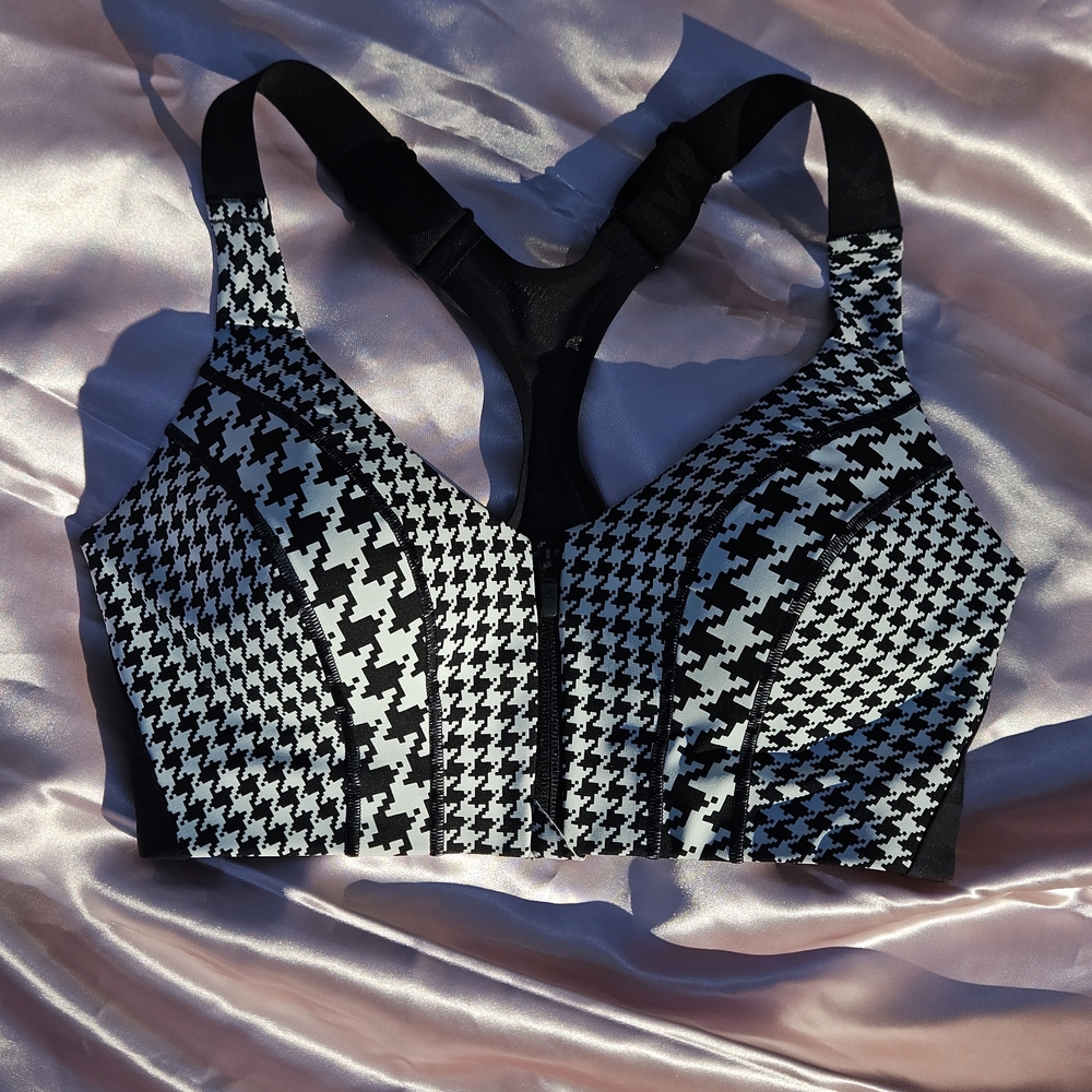 IVY PARK Black and White Houndstooth Bra